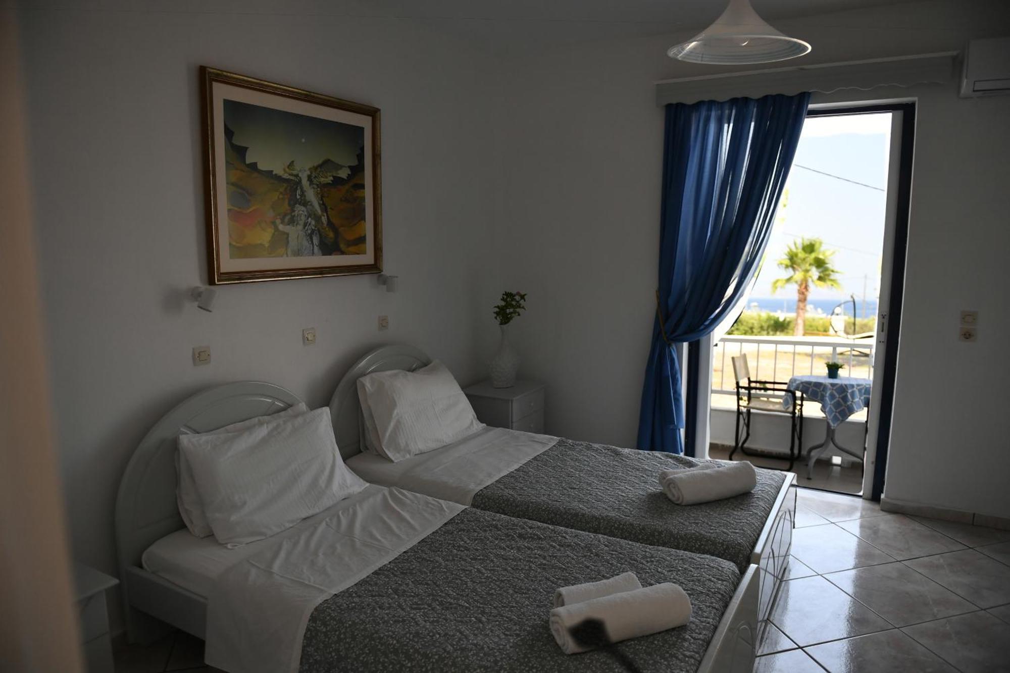 Mimis Apartments Kéfalos エクステリア 写真