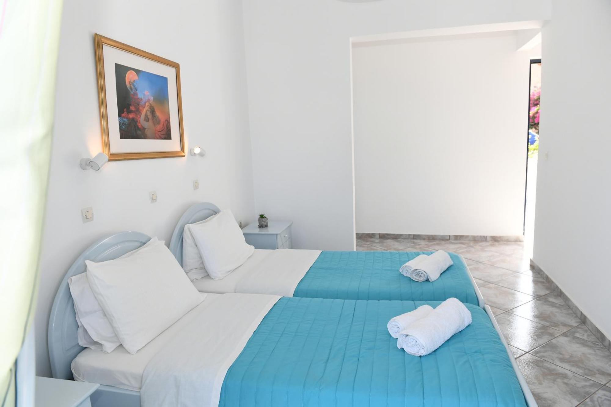 Mimis Apartments Kéfalos エクステリア 写真