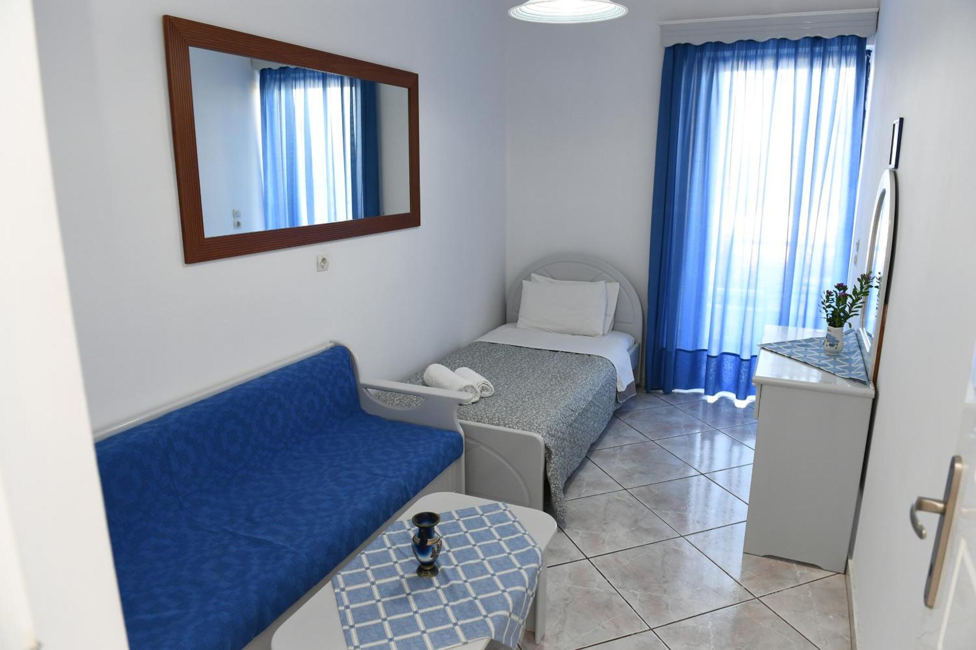Mimis Apartments Kéfalos エクステリア 写真